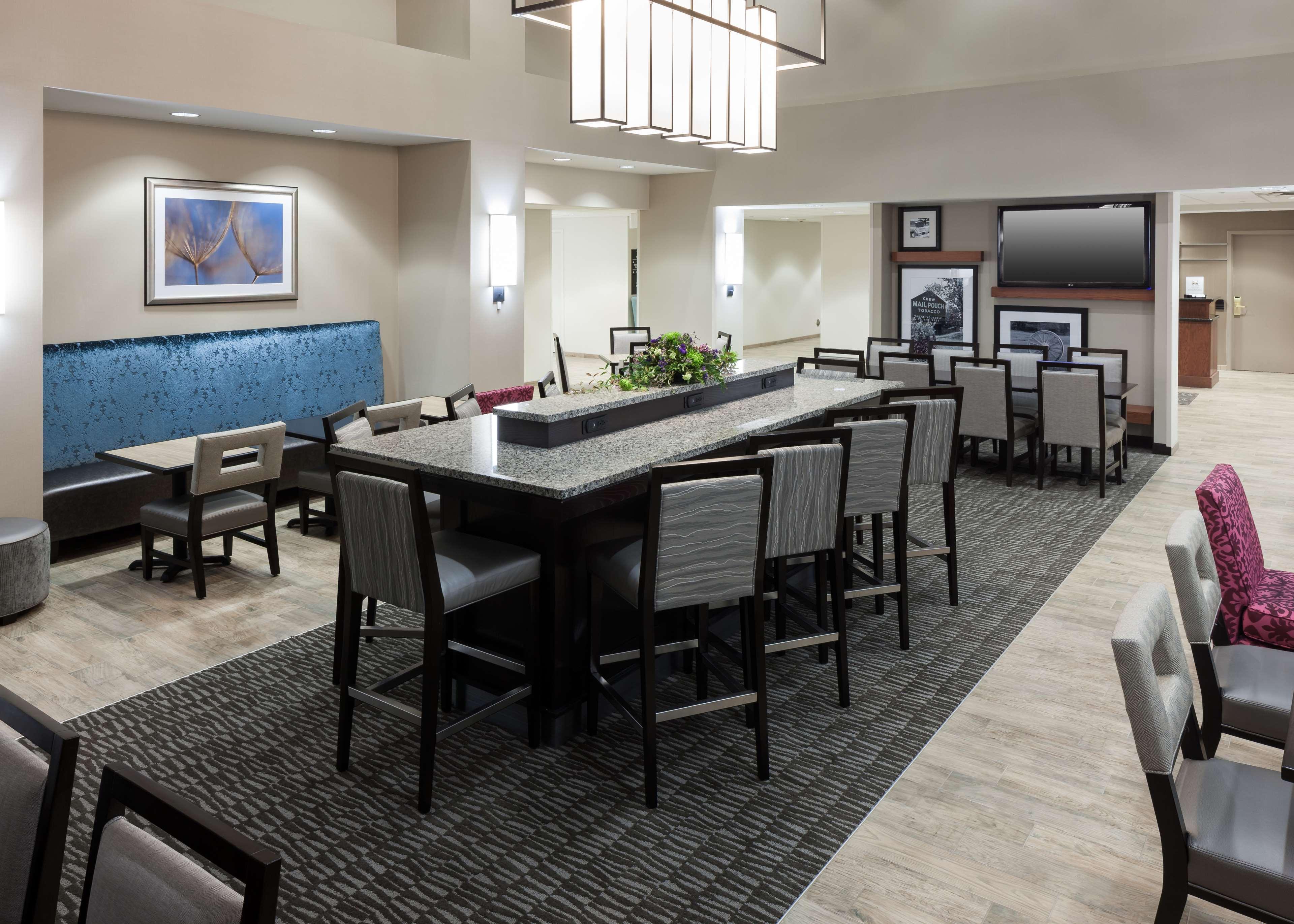 Hampton Inn & Suites Davenport Dış mekan fotoğraf