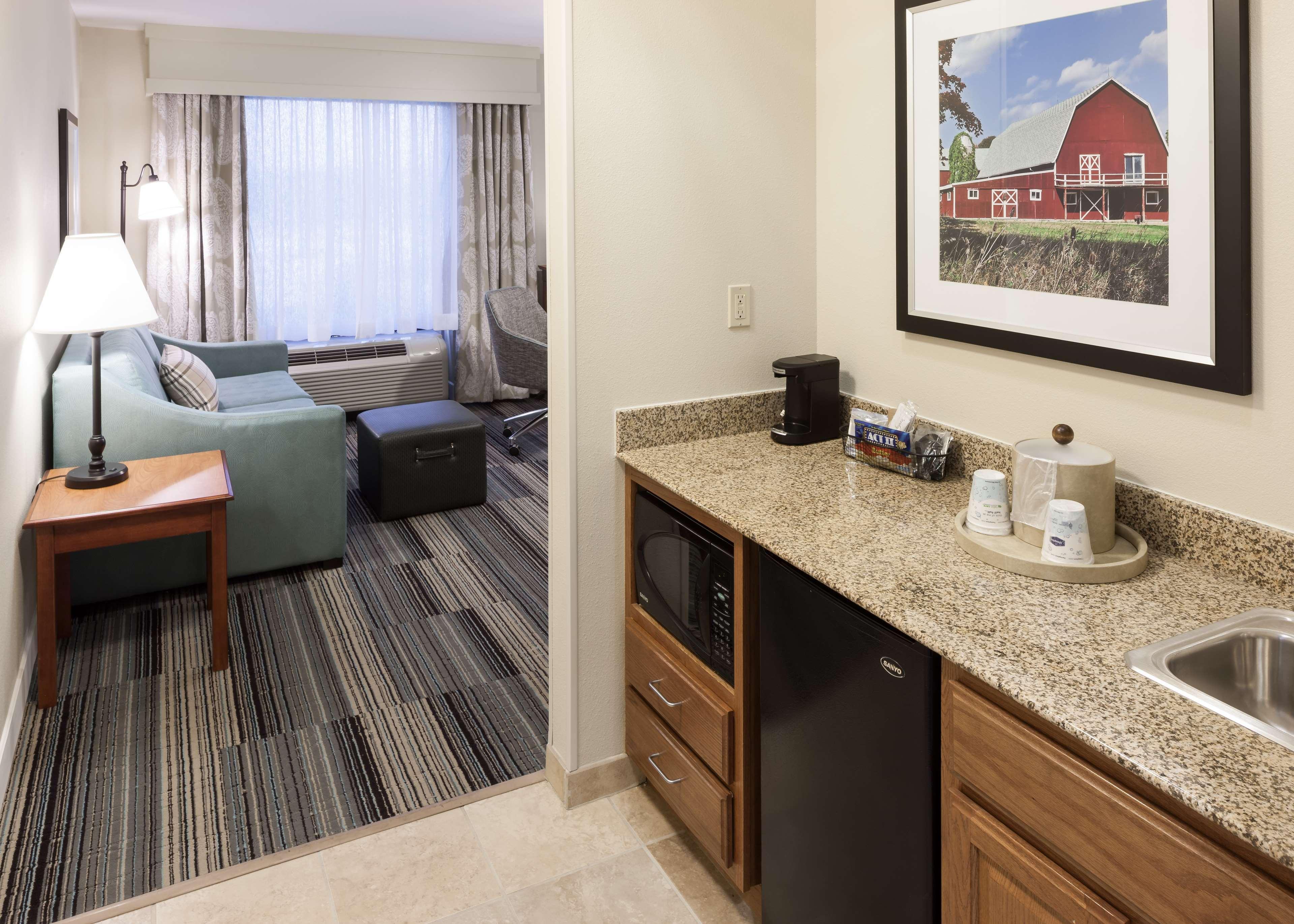 Hampton Inn & Suites Davenport Dış mekan fotoğraf
