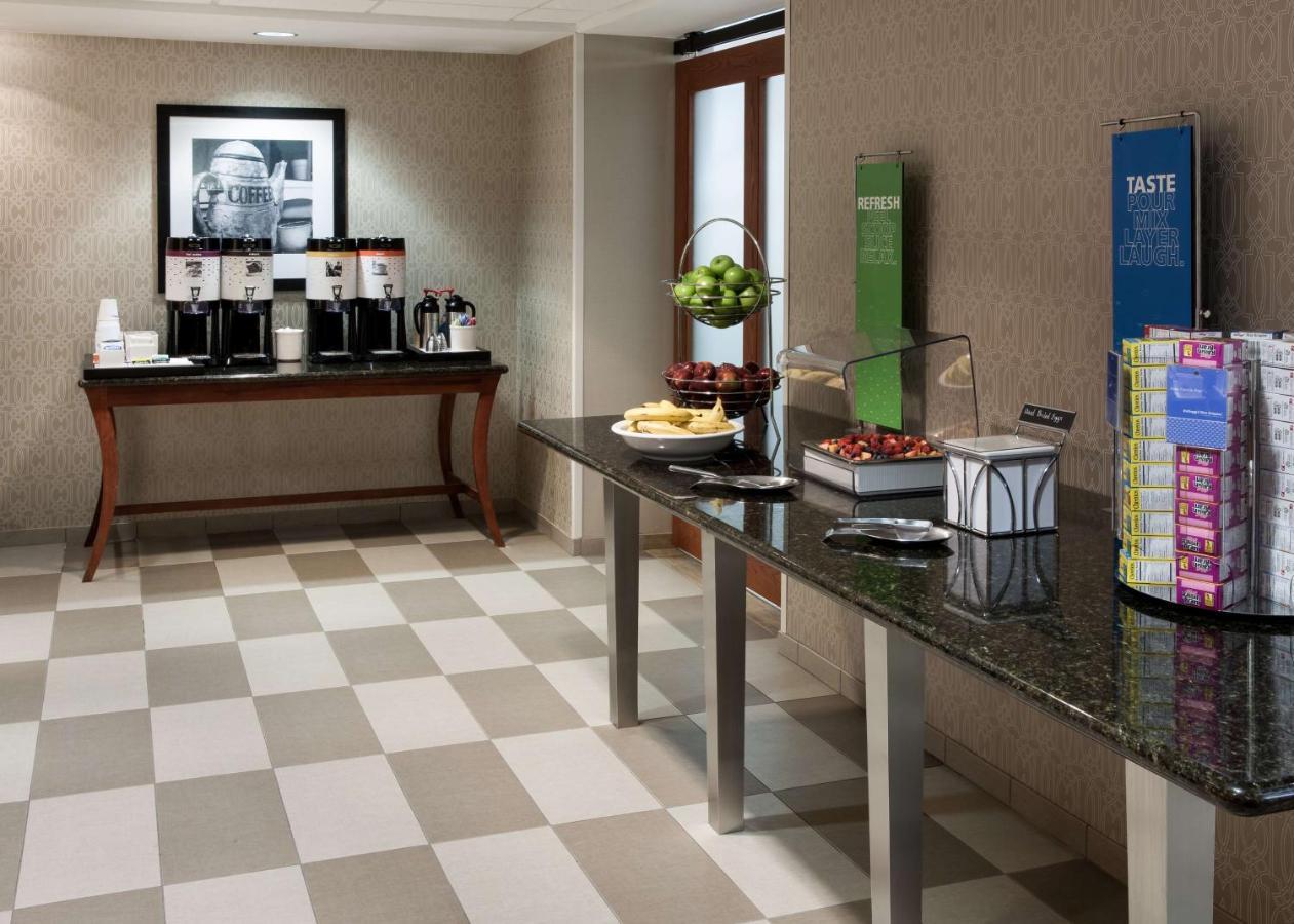 Hampton Inn & Suites Davenport Dış mekan fotoğraf