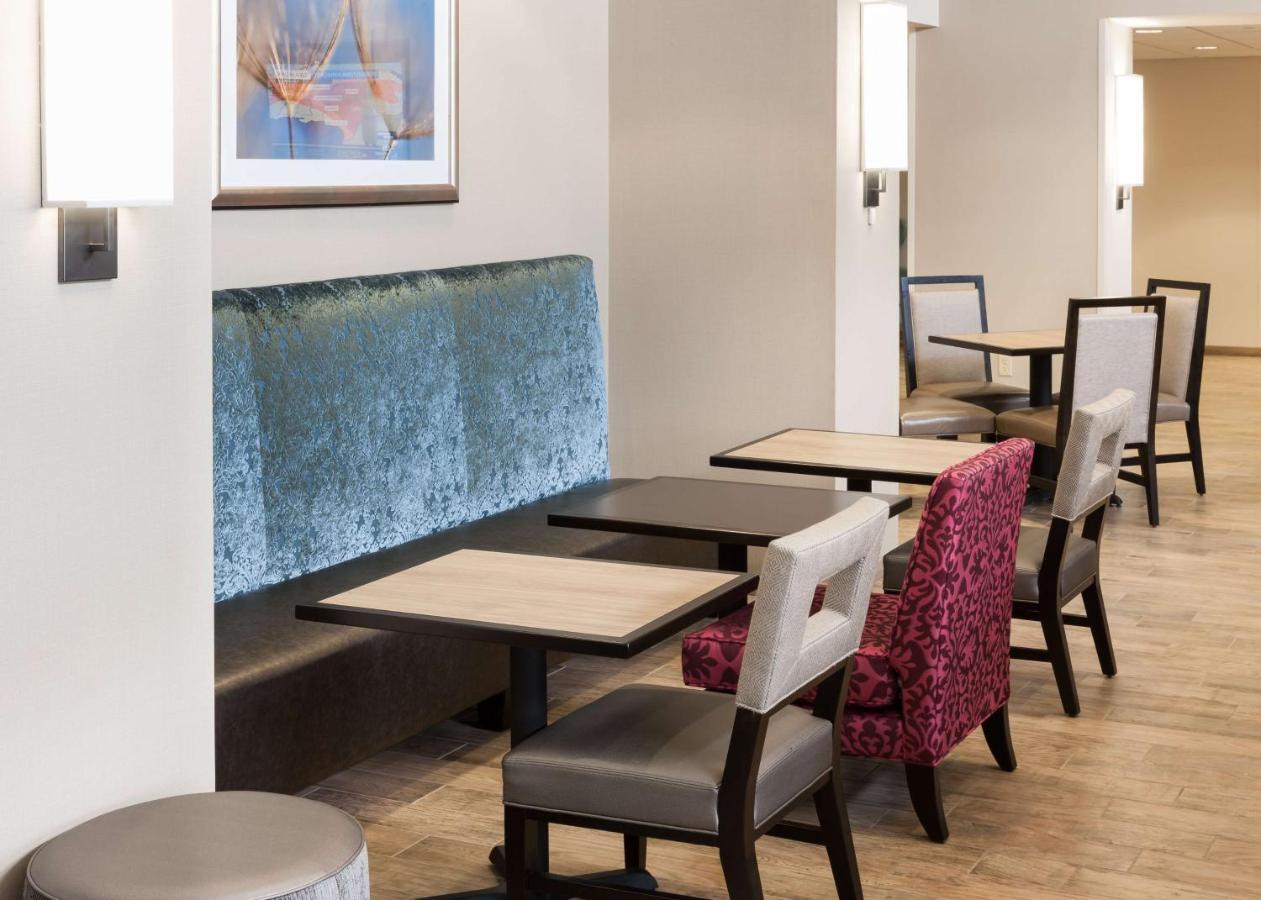 Hampton Inn & Suites Davenport Dış mekan fotoğraf