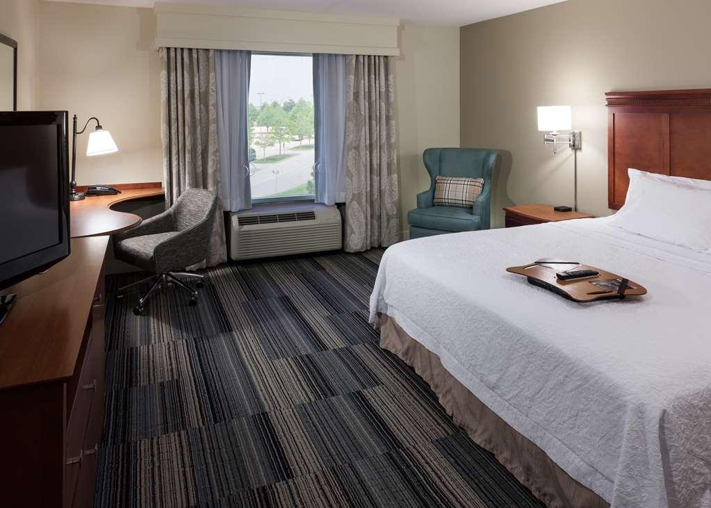 Hampton Inn & Suites Davenport Oda fotoğraf