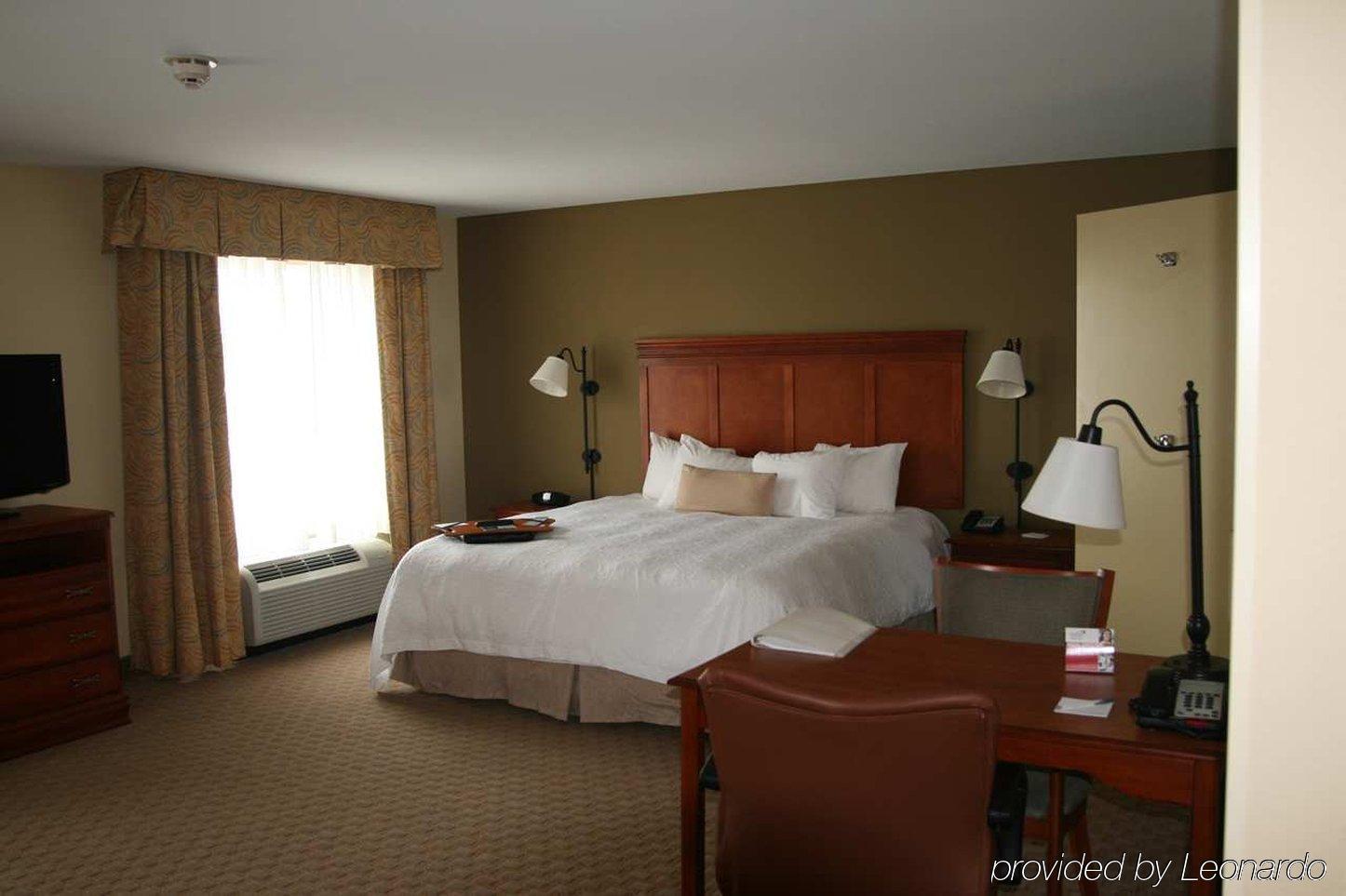 Hampton Inn & Suites Davenport Oda fotoğraf